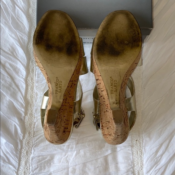 Franco Sarto Gold Heel - Picture 5 of 8